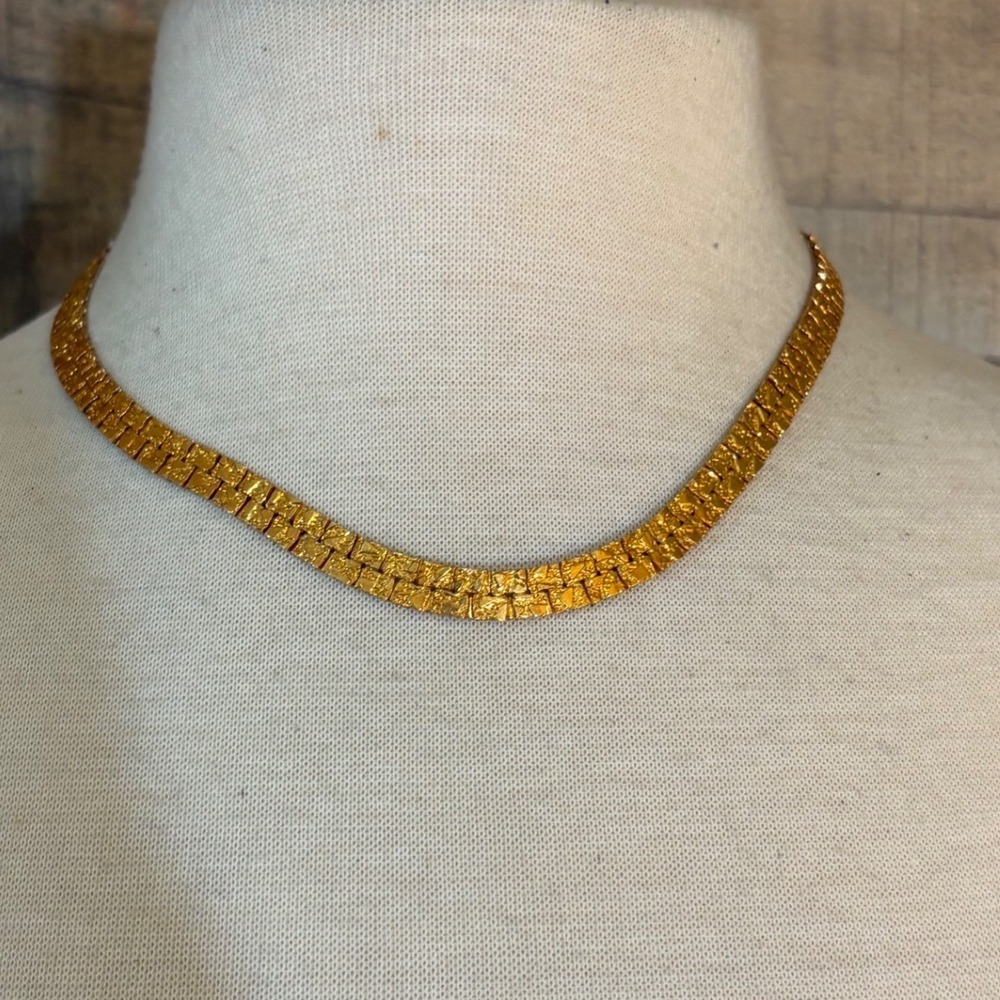 Vintage Gold Tone Nugget Link Choker Necklace Textured Flat Chain 16 Inch